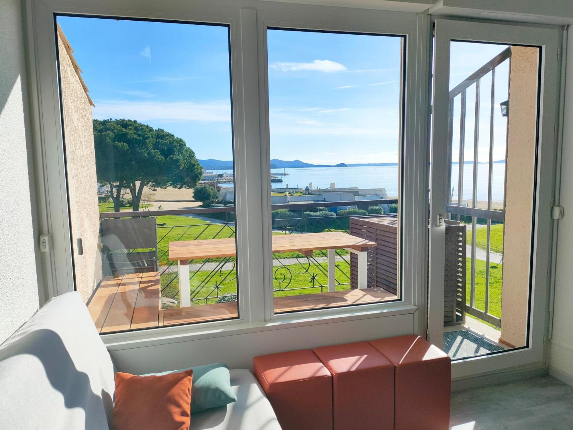 Appartement Vue D'Or Les Pieds Dans L'Eau La Londe-les-Maures Exterior photo